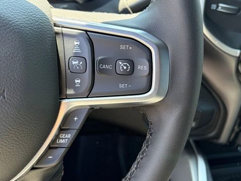 New 2026 RAM 2500 Big Horn AWD/4WD image 17