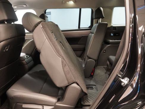Used 2025 Hyundai Santa Fe SEL AWD/4WD image 29