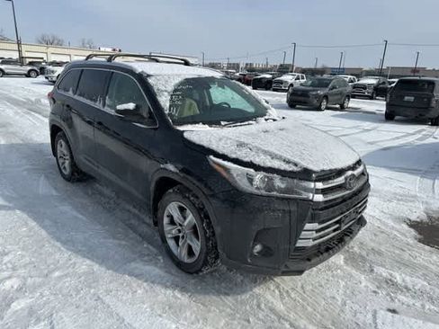 Used 2019 Toyota Highlander Limited image 21
