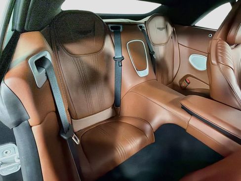 Used 2020 Aston Martin DB11 Volante RWD image 25