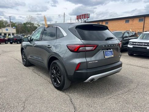 Certified 2024 Ford Escape Active AWD/4WD image 26