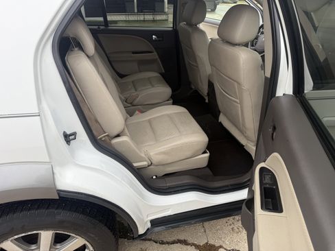 Used 2008 Ford Taurus X SEL image 13