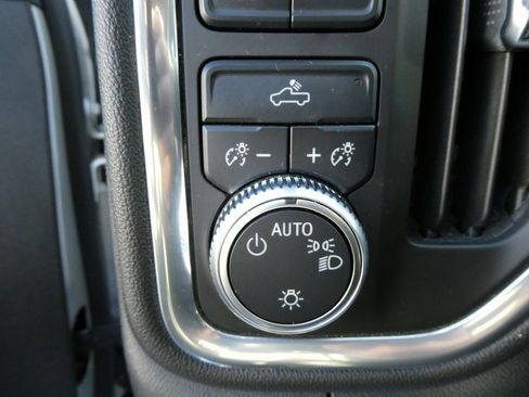 Certified 2021 GMC Sierra 1500 SLE w/ X31 Off-Road Package image 25