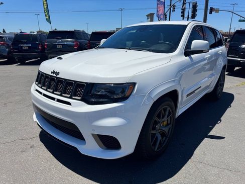Used 2020 Jeep Grand Cherokee Trackhawk AWD/4WD image 4