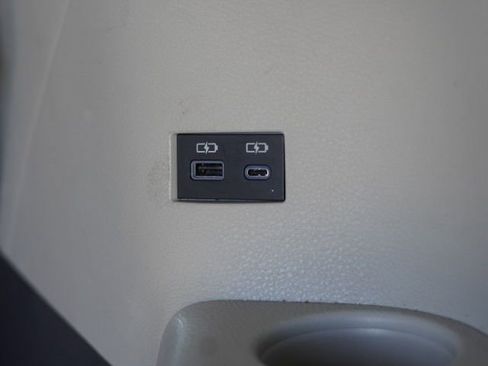 Certified 2024 Toyota Sienna LE image 47