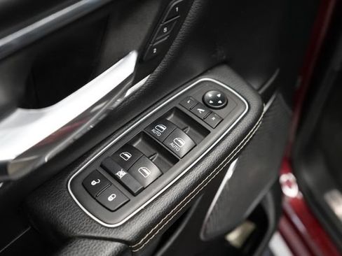 Used 2021 RAM 1500 Laramie AWD/4WD image 10