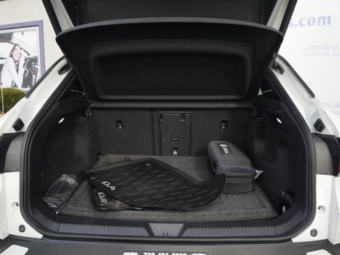 Used 2024 Volkswagen ID.4 S image 15