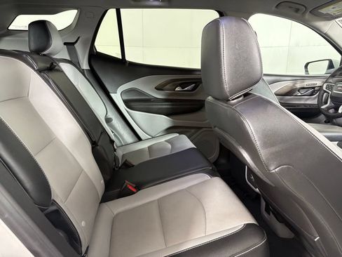 Used 2024 GMC Terrain SLT FWD image 20