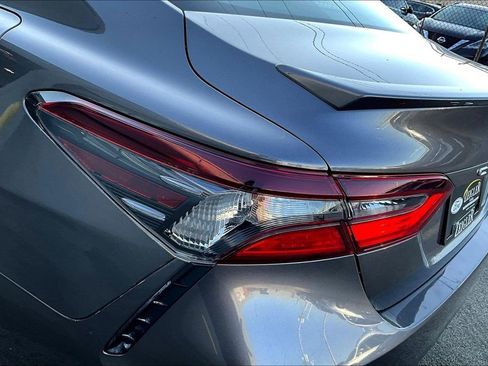 Used 2023 Toyota Camry SE image 28