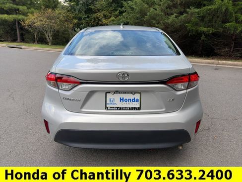 Used 2023 Toyota Corolla LE w/ Carpet Mat Package (TMS) FWD image 6