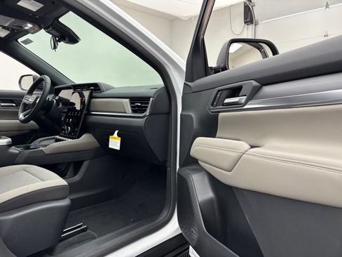 New 2026 GMC Terrain Elevation w/ Black Edition AWD/4WD image 28