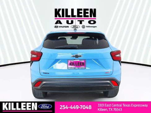 Used 2024 Chevrolet Trax RS w/ Driver Confidence Package image 7