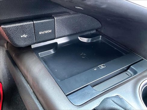 Used 2022 Toyota Camry XSE image 32