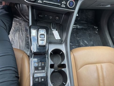 Used 2020 Hyundai Sonata Limited FWD image 19