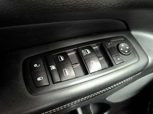 Used 2015 Jeep Grand Cherokee Limited image 35