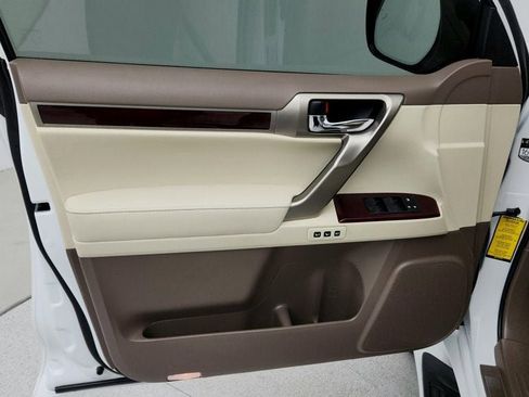 Used 2019 Lexus GX 460 Luxury image 11