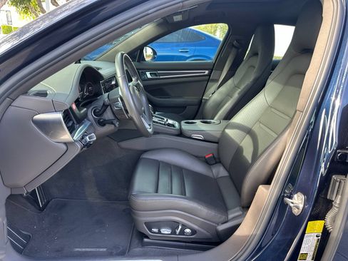 Used 2019 Porsche Panamera 4 AWD/4WD image 2