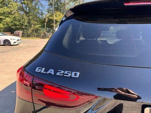 Certified 2025 Mercedes-Benz GLA 250 image 22