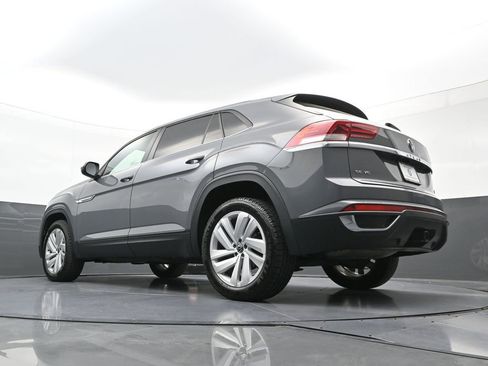 Used 2021 Volkswagen Atlas Cross Sport SE image 24