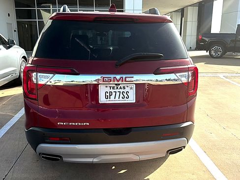 Used 2020 GMC Acadia SLT FWD image 3