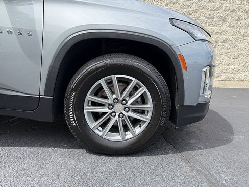 Used 2023 Chevrolet Traverse LT FWD image 7