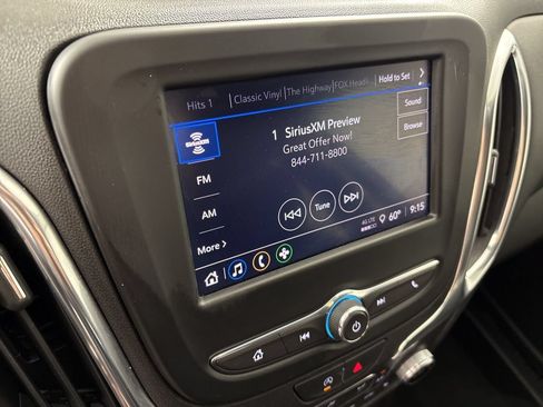 Used 2024 Chevrolet Equinox LT FWD image 40