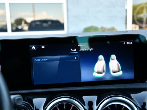 Used 2025 Mercedes-Benz CLA 250 image 15