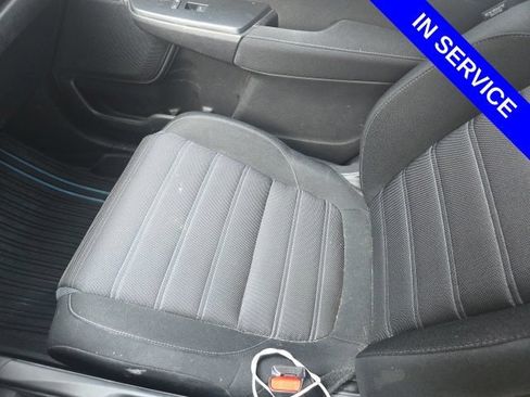 Used 2018 Honda CR-V EX image 8