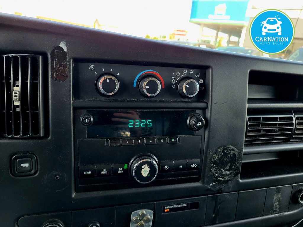 Used 2014 GMC Savana 1500 RWD image 21