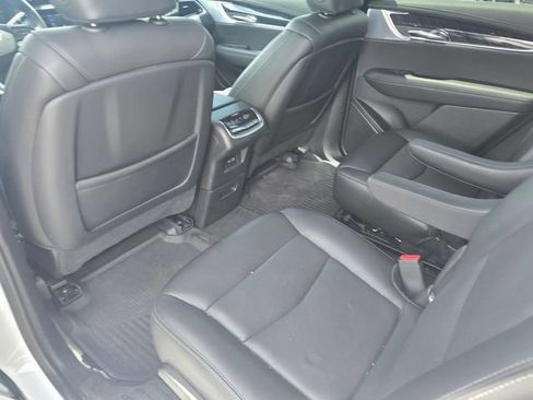 Used 2024 Cadillac XT6 Premium Luxury w/ Technology Package FWD image 14