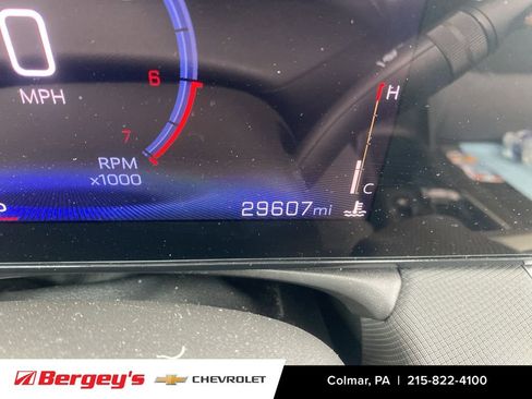 Used 2025 Chevrolet TrailBlazer LT AWD/4WD image 24