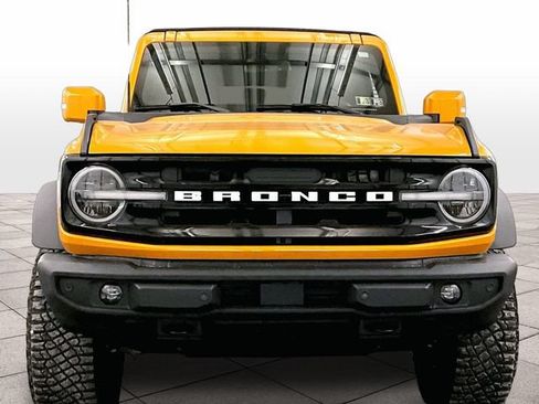 Used 2021 Ford Bronco Outer Banks w/ Sasquatch Package AWD/4WD image 3