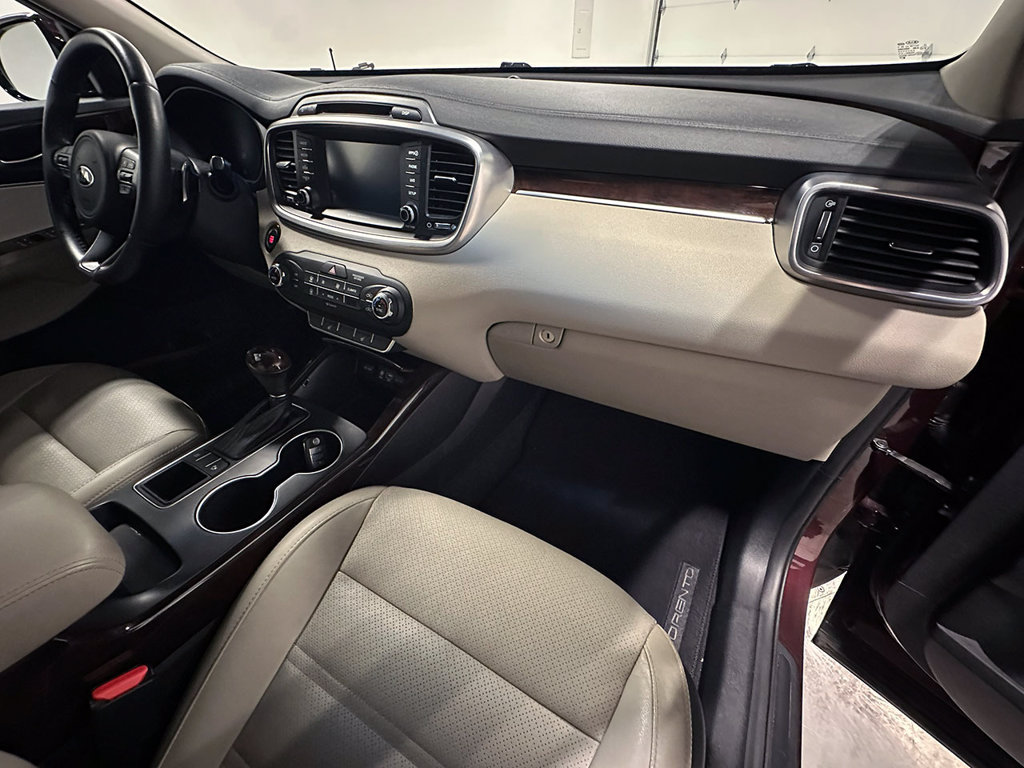 Used 2017 Kia Sorento EX FWD image 27
