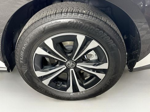 Used 2024 Toyota bZ4X XLE w/ Weather Package image 11