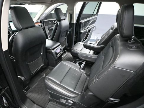 Used 2023 Lincoln Aviator Reserve w/ Class IV Trailer Tow Package image 39