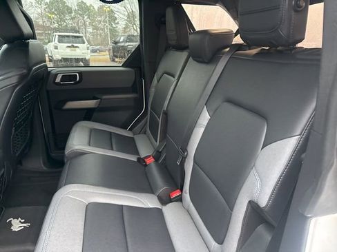 Used 2022 Ford Bronco Black Diamond image 20