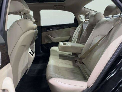 Used 2019 Hyundai Sonata Limited w/ Ultimate Package 04 FWD image 46