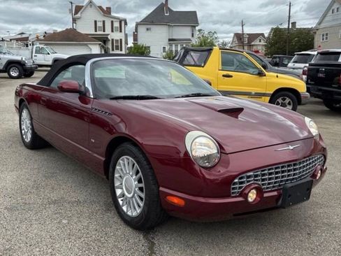 Used 2004 Ford Thunderbird RWD image 4