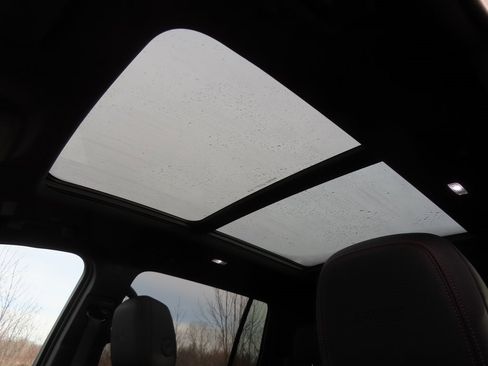 Certified 2024 Chevrolet Traverse RS image 5