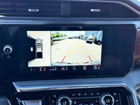 Used 2024 GMC Sierra 1500 Denali Ultimate AWD/4WD image 19
