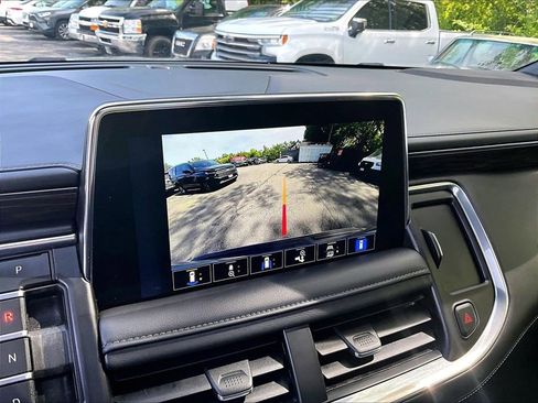 Used 2023 Chevrolet Tahoe LT w/ Luxury Package AWD/4WD image 19