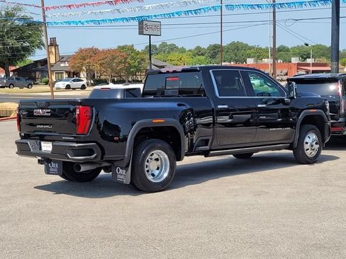 Used 2024 GMC Sierra 3500 Denali Ultimate AWD/4WD image 5