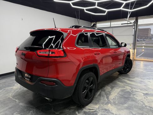 Used 2017 Jeep Cherokee High Altitude image 5