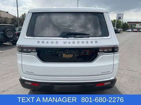Used 2022 Jeep Grand Wagoneer Series III w/ Rear Seat Video Group 1 AWD/4WD image 6