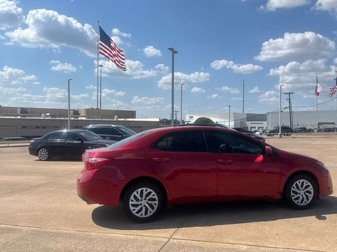 Used 2017 Toyota Corolla LE FWD image 26