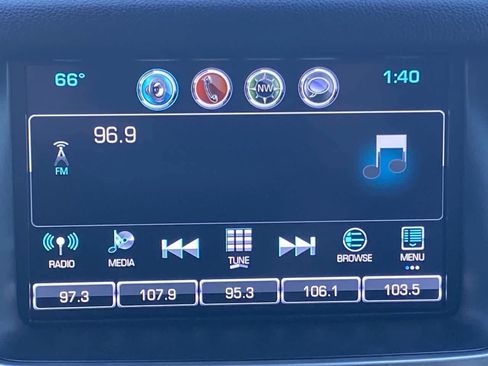 Used 2019 Chevrolet Suburban LT AWD/4WD image 16