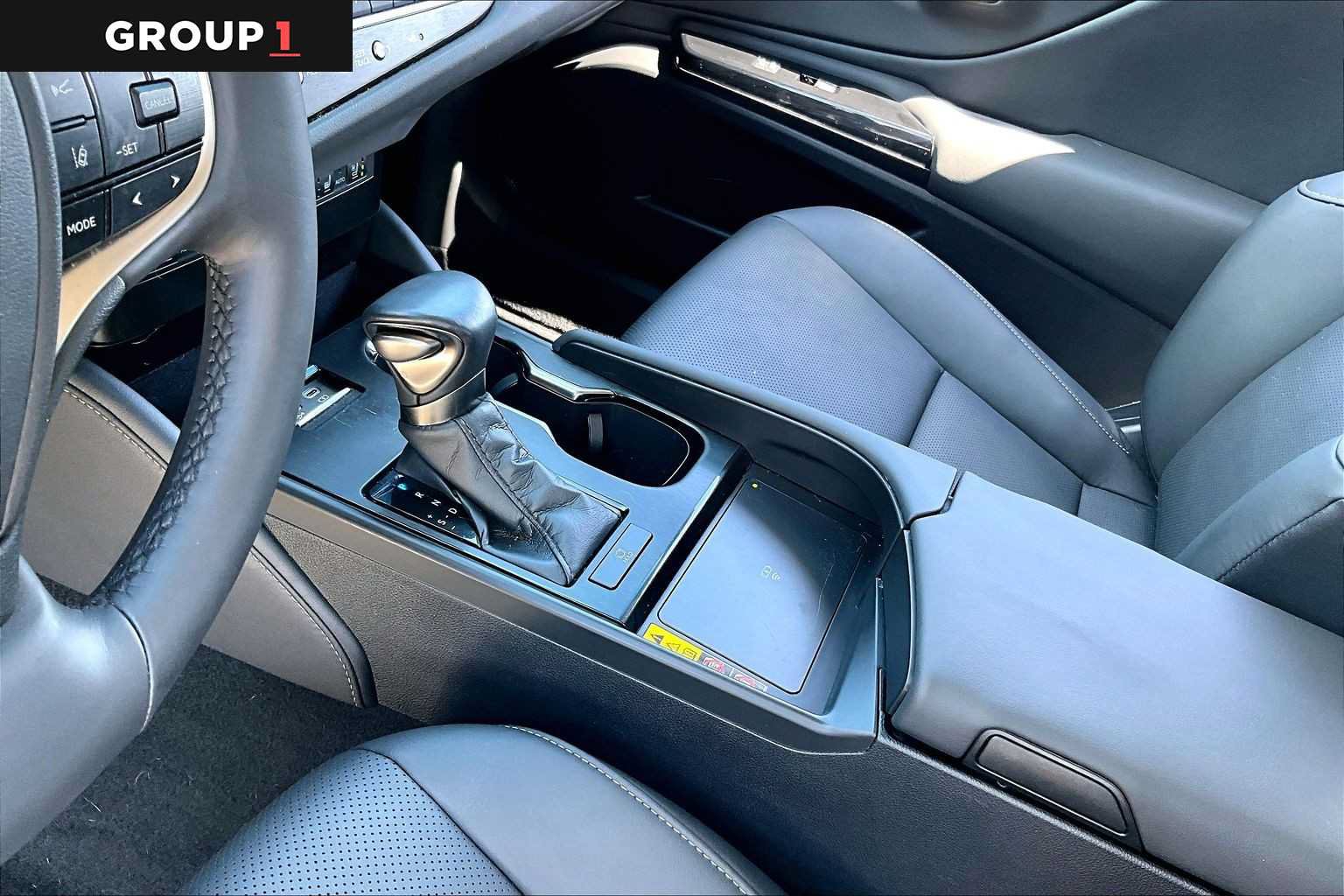 Used 2023 Lexus ES 350 w/ Premium Package FWD image 14