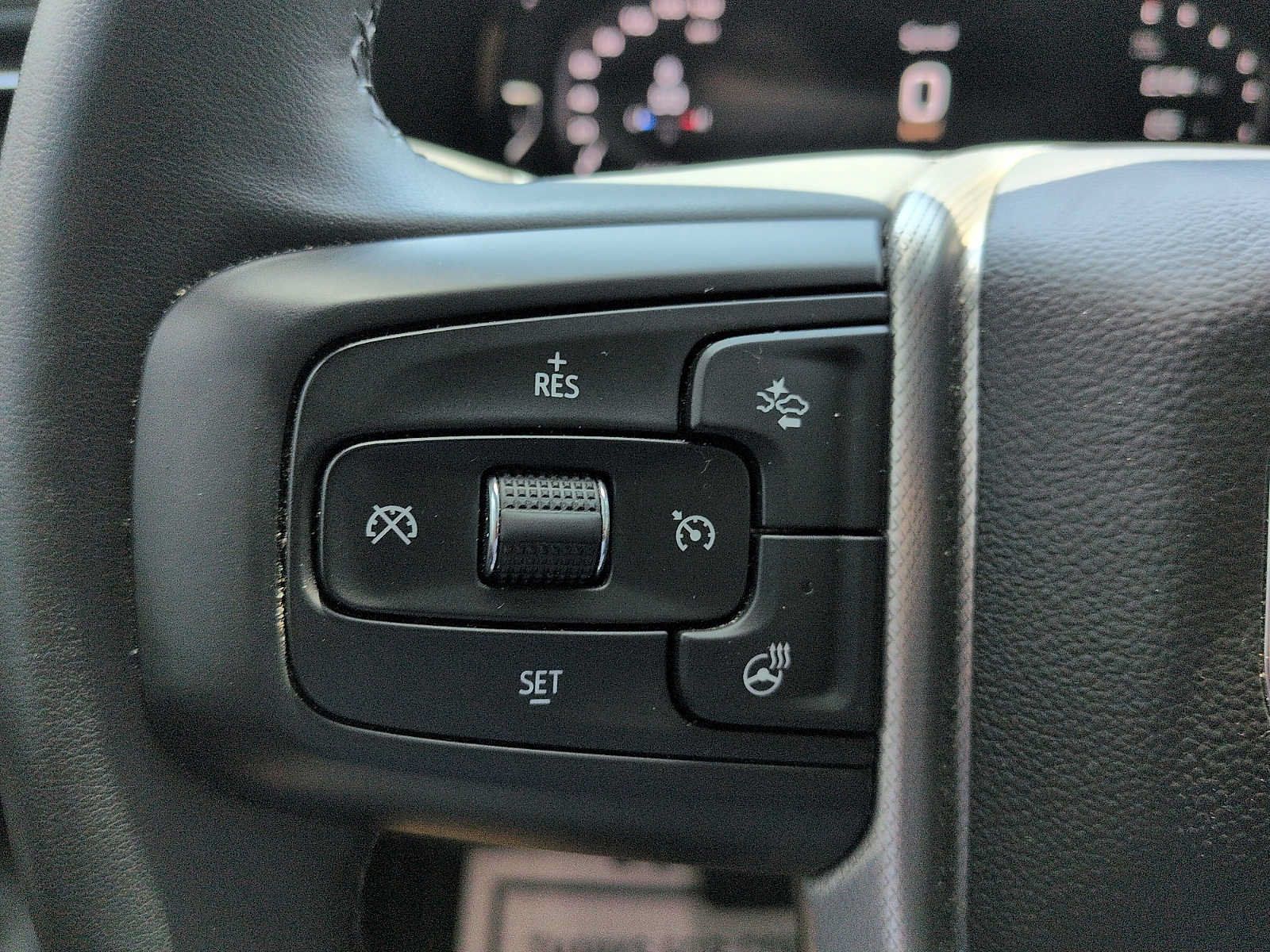 Used 2023 GMC Yukon XL Denali AWD/4WD image 18