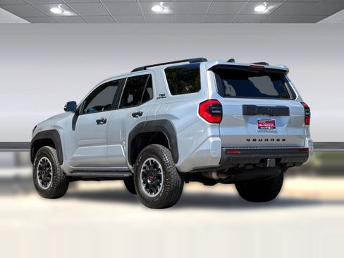 Used 2025 Toyota 4Runner TRD Off-Road AWD/4WD image 3