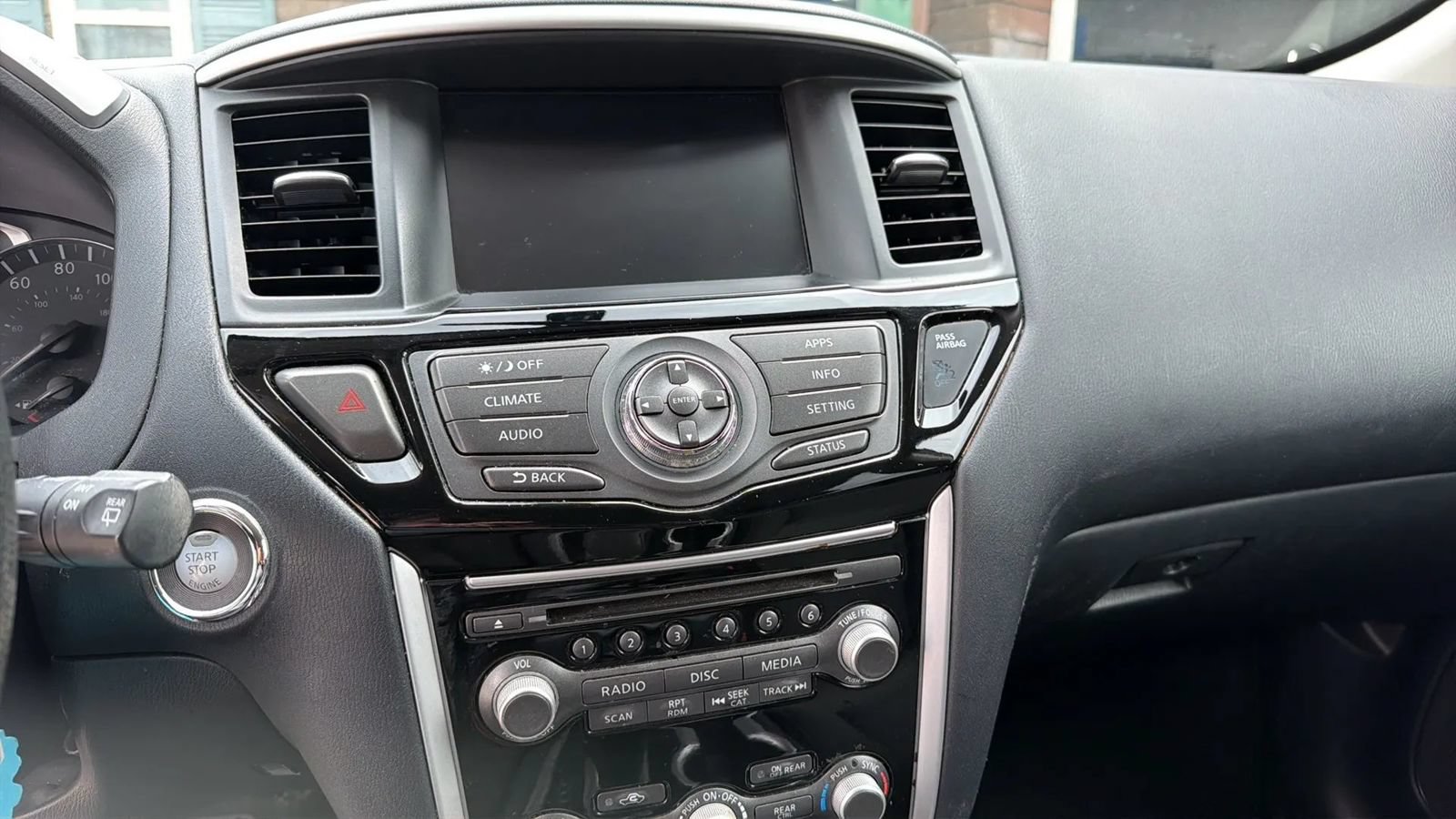 Used 2020 Nissan Pathfinder S AWD/4WD image 8